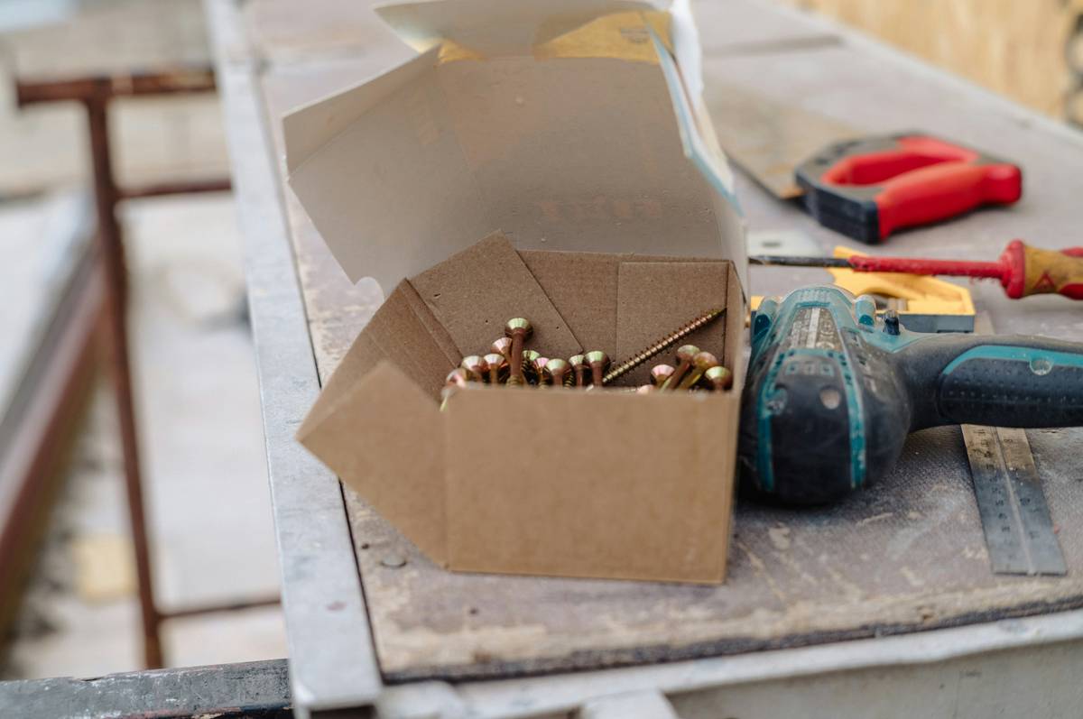 how to build a tool chest with labeled drawers, steel frame, and locking casters